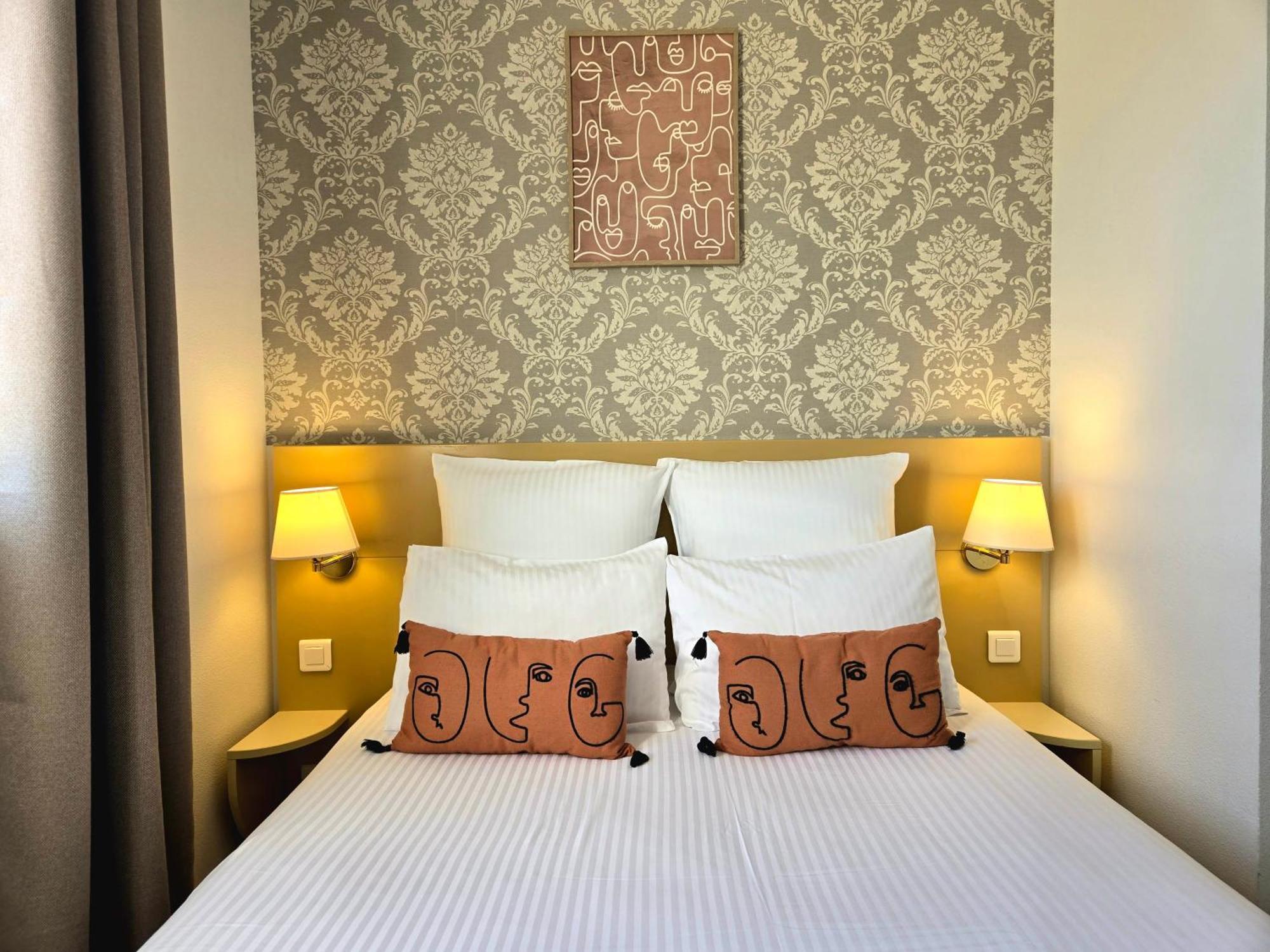 Hotel Le Saint-Genies Uzès Zewnętrze zdjęcie