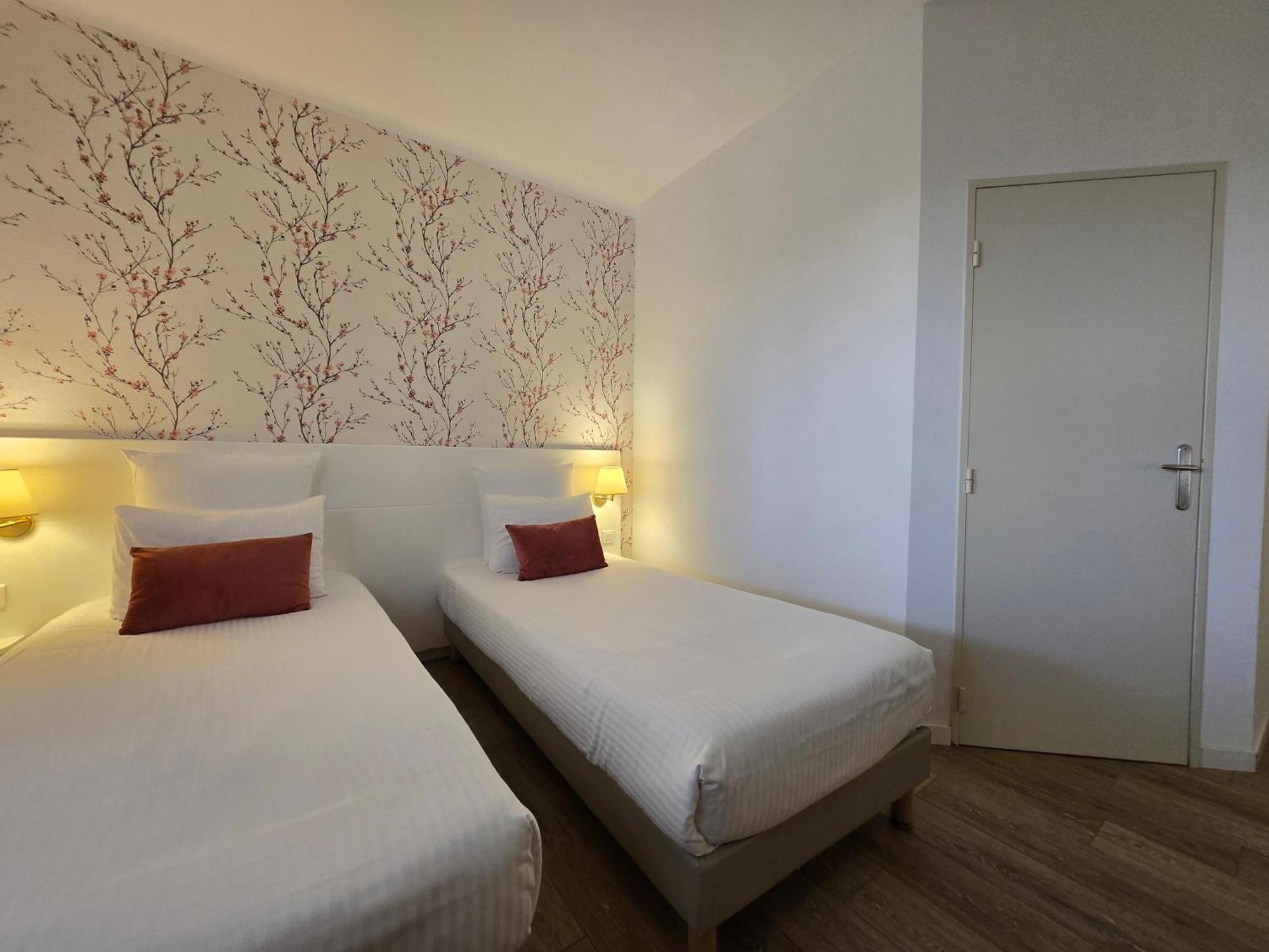 Hotel Le Saint-Genies Uzès Zewnętrze zdjęcie