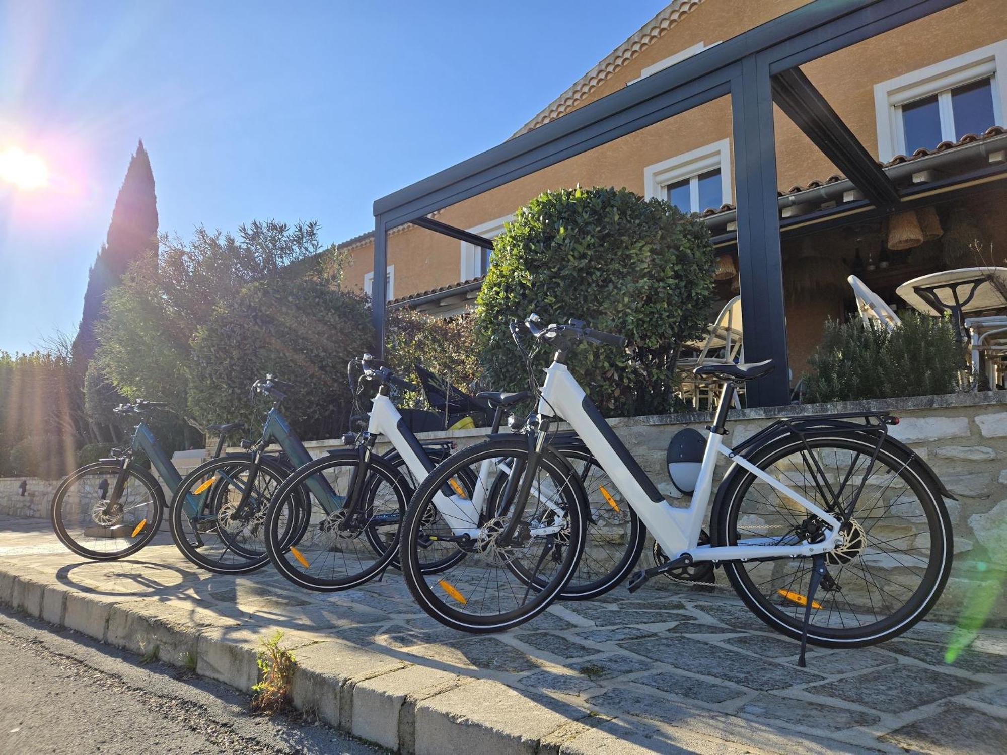 Hotel Le Saint-Genies Uzès Zewnętrze zdjęcie