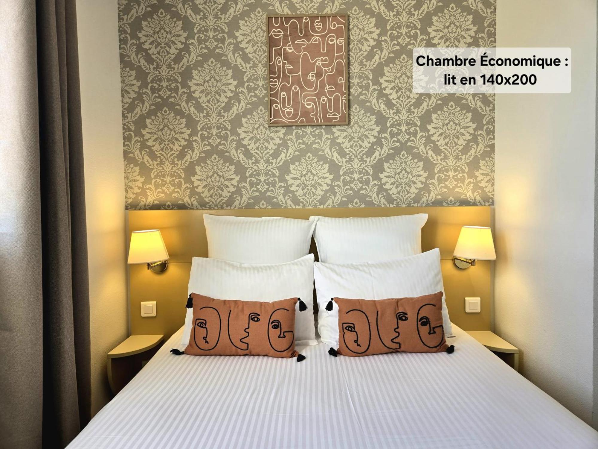 Hotel Le Saint-Genies Uzès Zewnętrze zdjęcie