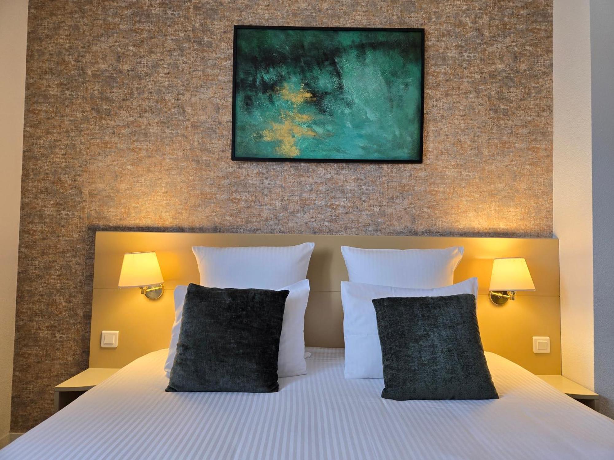 Hotel Le Saint-Genies Uzès Zewnętrze zdjęcie