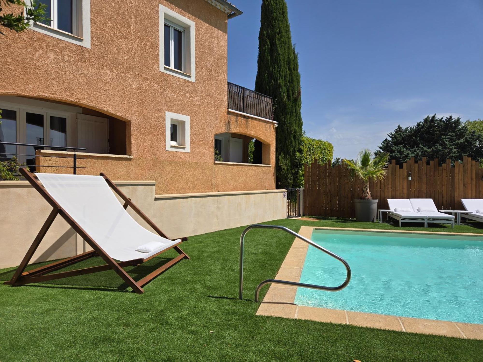 Hotel Le Saint-Genies Uzès Zewnętrze zdjęcie